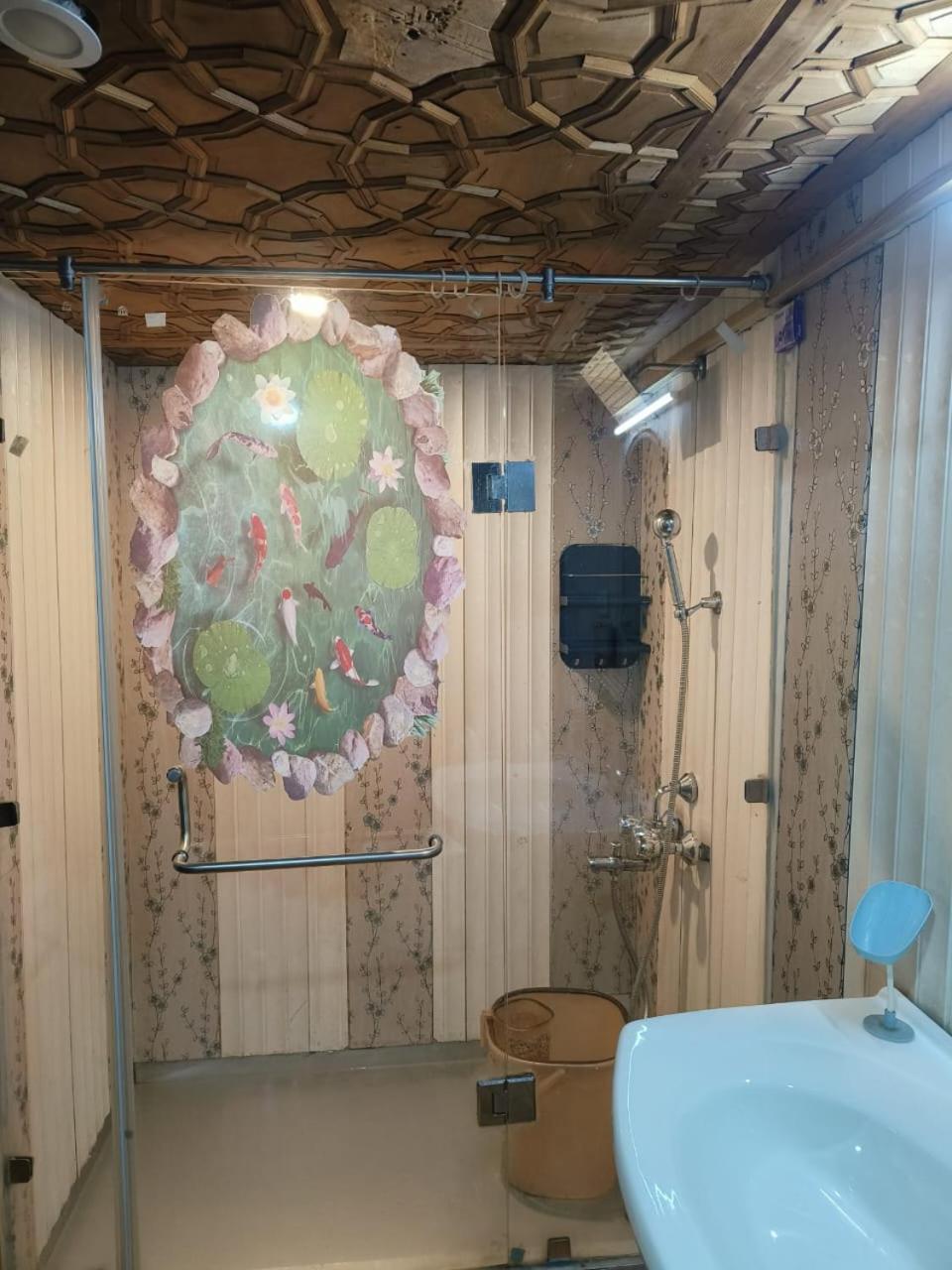 فندق Houseboat New Suzan Srīnagar المظهر الخارجي الصورة